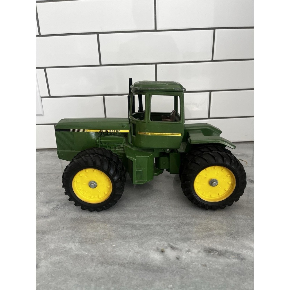 Vintage Ertl John Deere Articulated 4WD Tractor, Dual‎ Wheels, 1:16 U.S.A. - Picture 3 of 10
